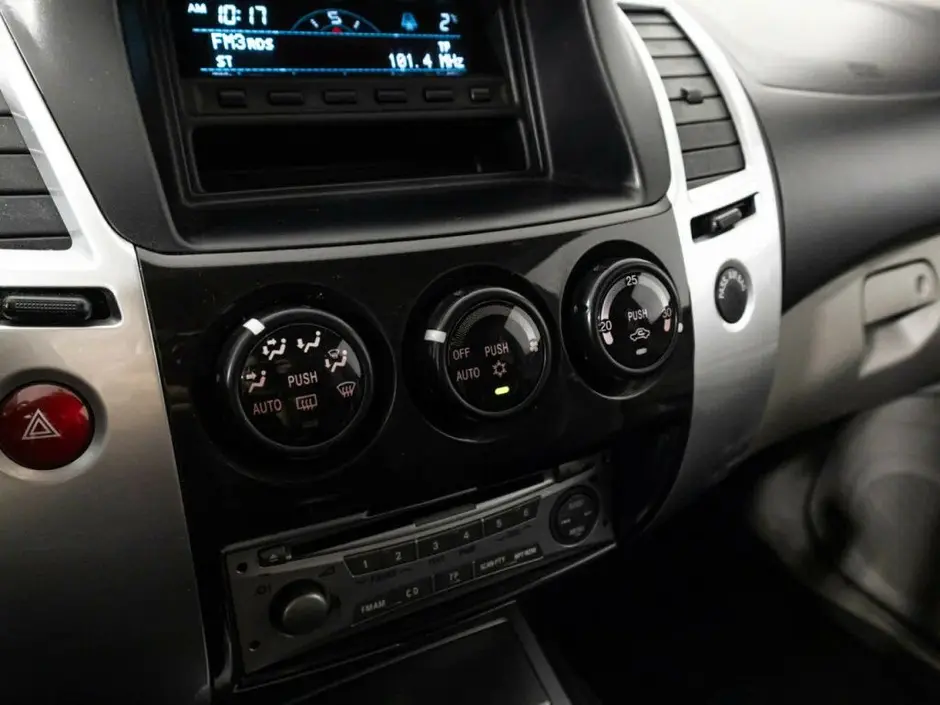 Mitsubishi Pajero Sport, 2011 г.