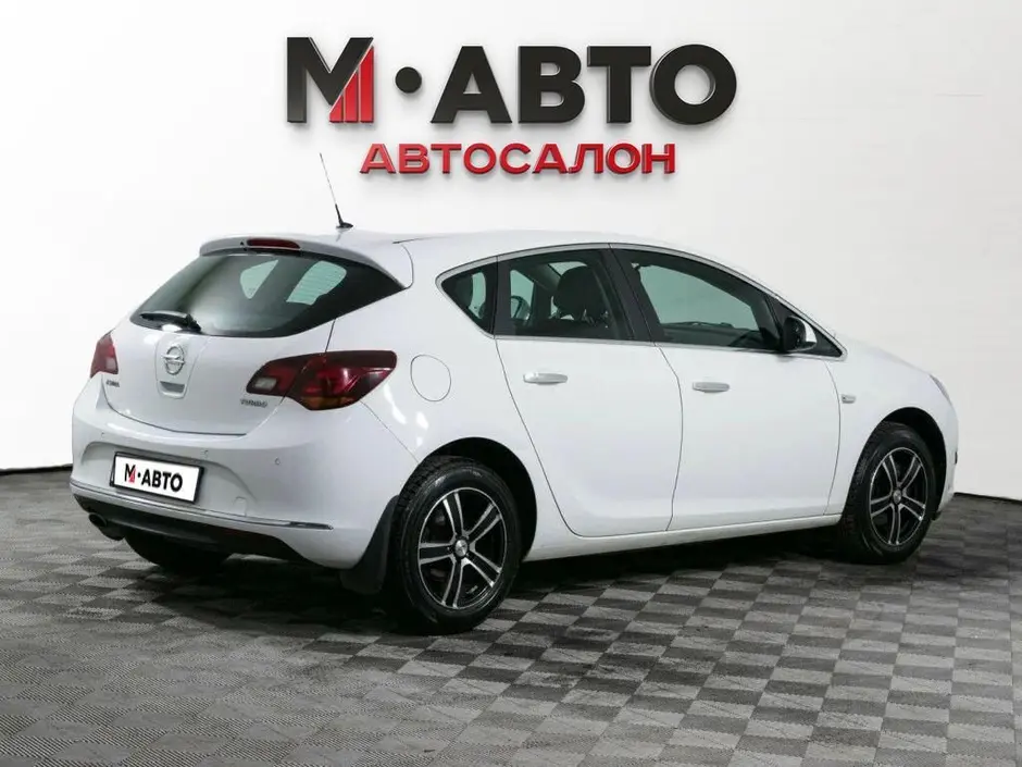Opel Astra, 2013 г.