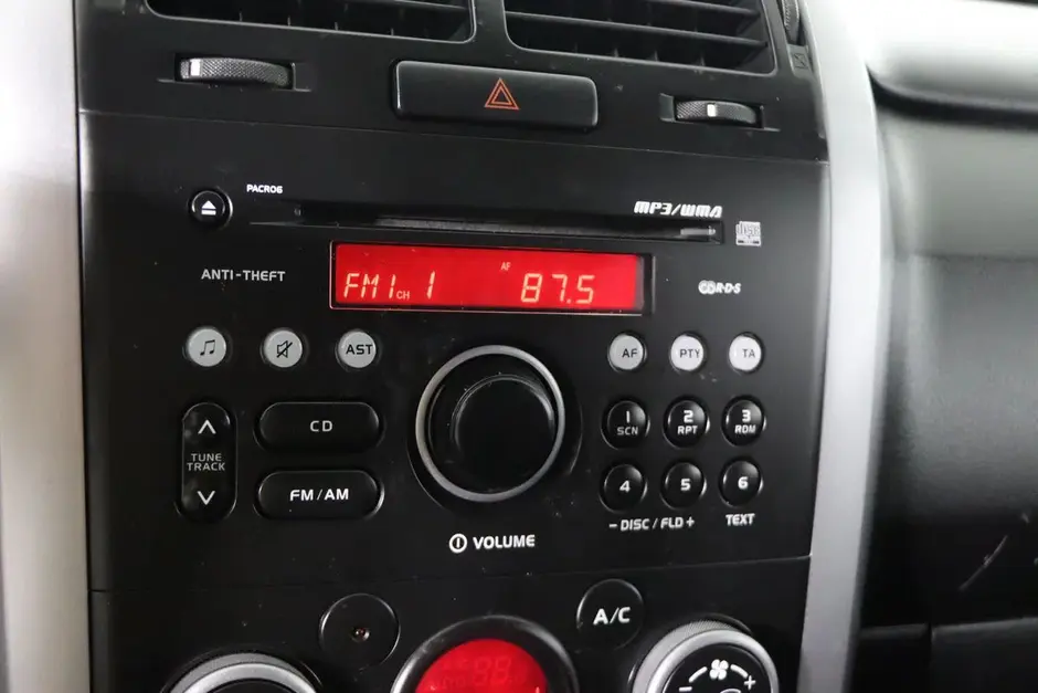 Suzuki Grand Vitara, 2010 г.