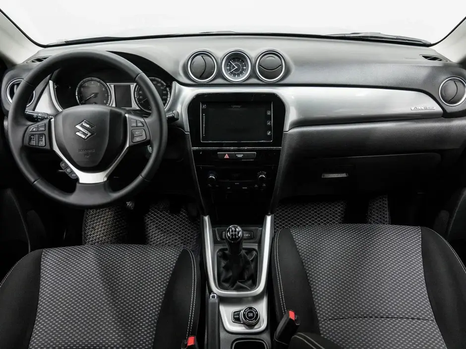 Suzuki Vitara, 2015 г.