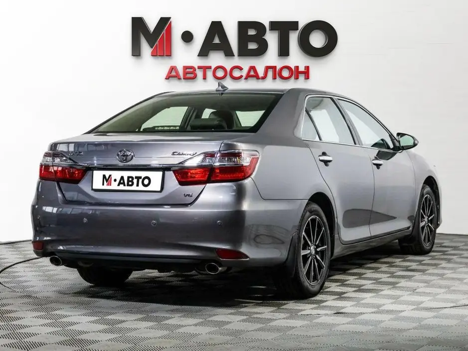Toyota Camry, 2015 г.