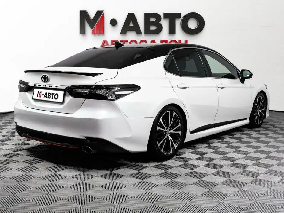 Toyota Camry, 2021 г.