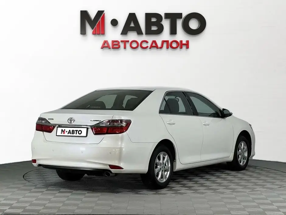 Toyota Camry, 2014 г.