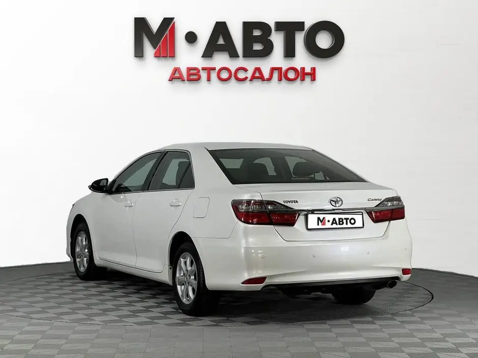 Toyota Camry, 2014 г.