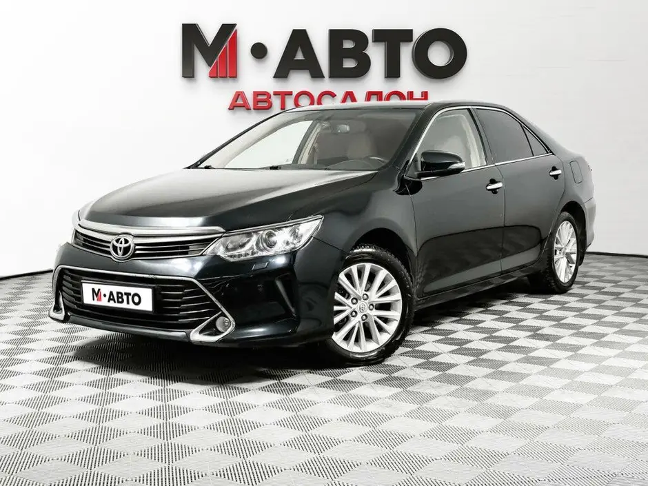 Toyota Camry, 2015 г.