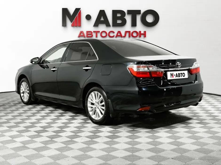 Toyota Camry, 2015 г.