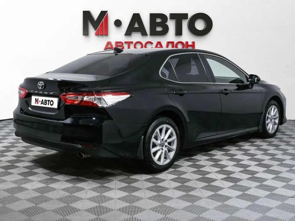 Toyota Camry, 2021 г.