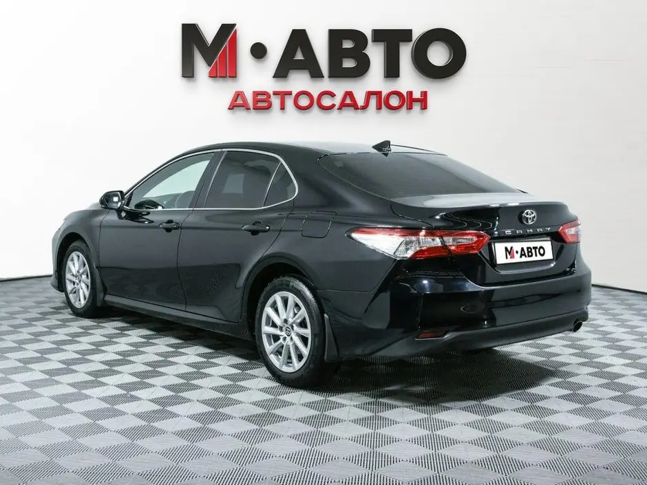 Toyota Camry, 2021 г.