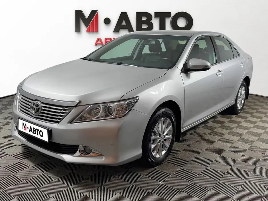 Toyota Camry, 2014 г.