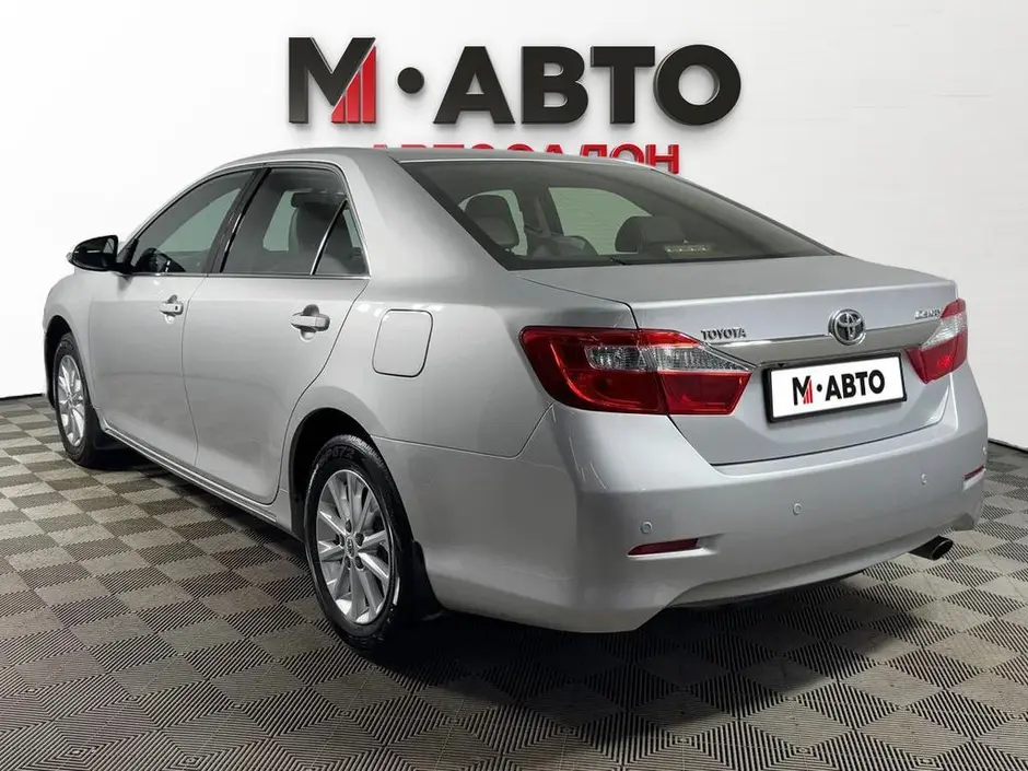 Toyota Camry, 2014 г.