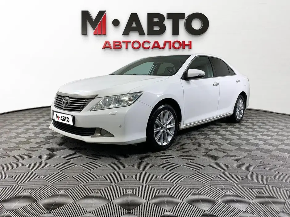 Toyota Camry, 2014 г.