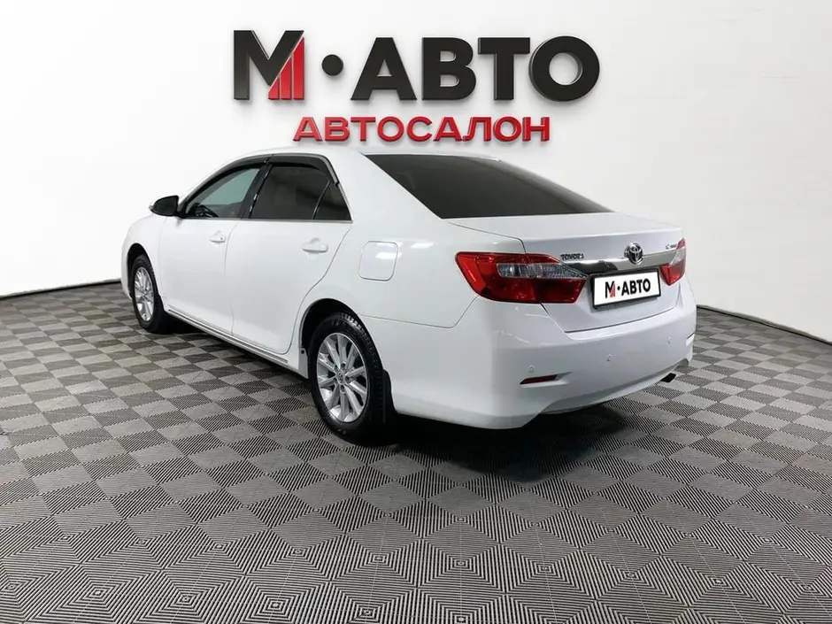 Toyota Camry, 2013 г.