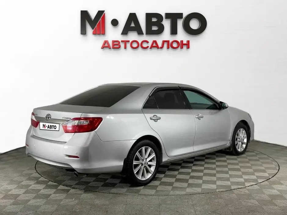 Toyota Camry, 2013 г.