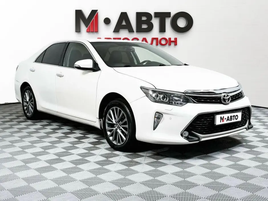 Toyota Camry, 2018 г.