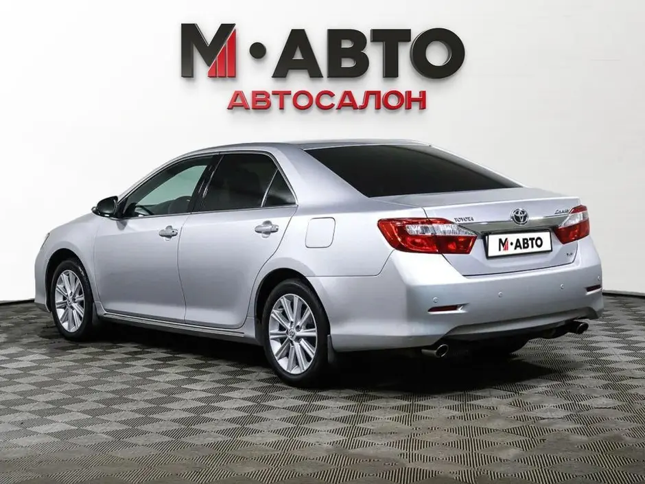 Toyota Camry, 2013 г.