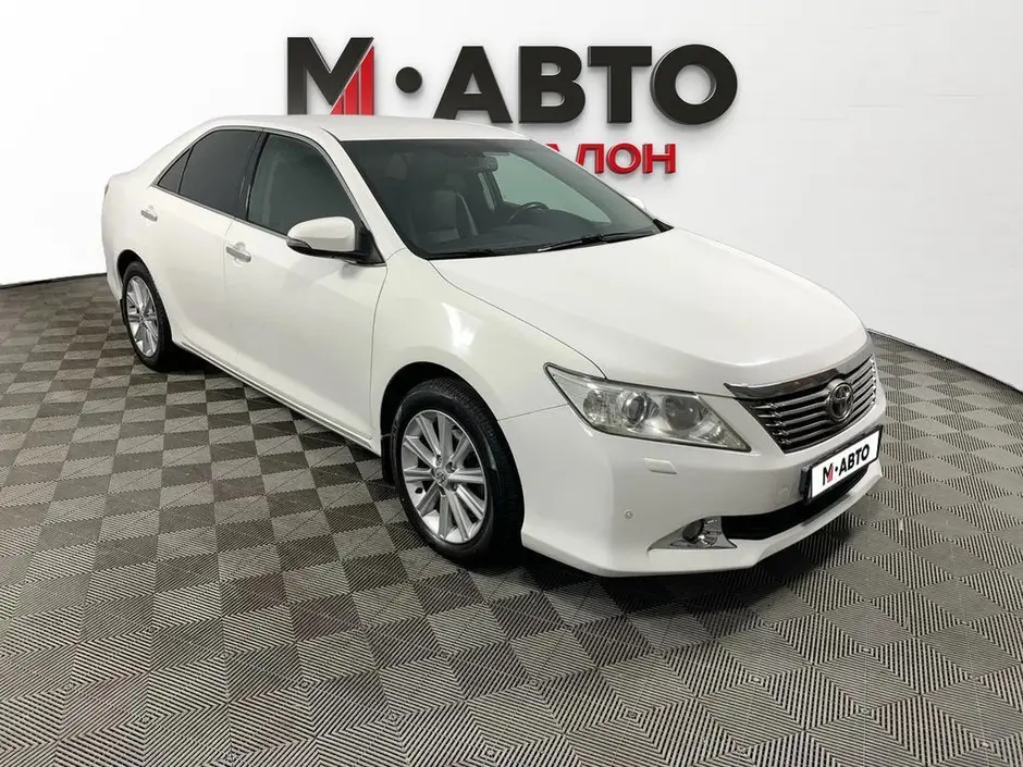 Toyota Camry, 2013 г.