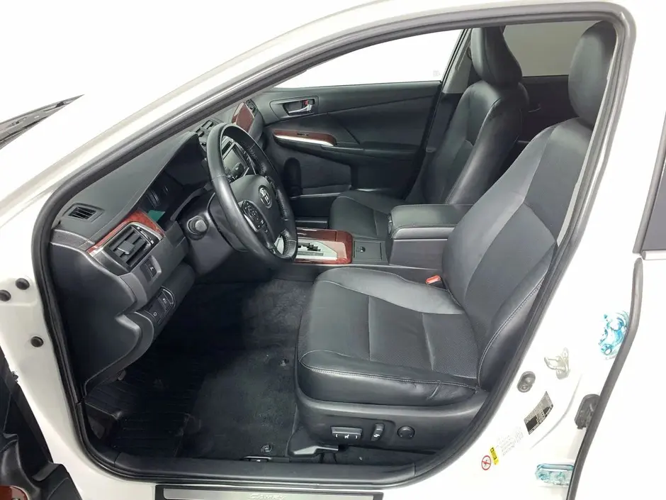 Toyota Camry, 2013 г.