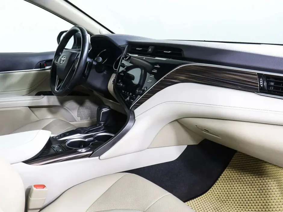 Toyota Camry, 2020 г.