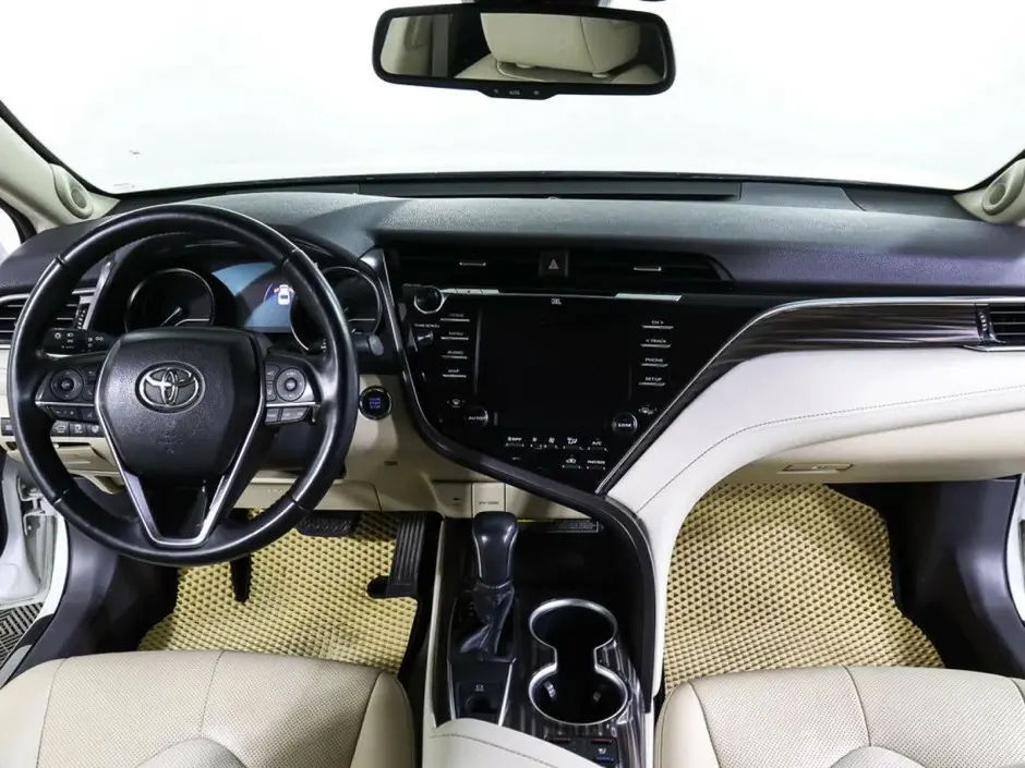 Toyota Camry, 2020 г.