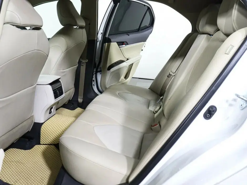 Toyota Camry, 2020 г.