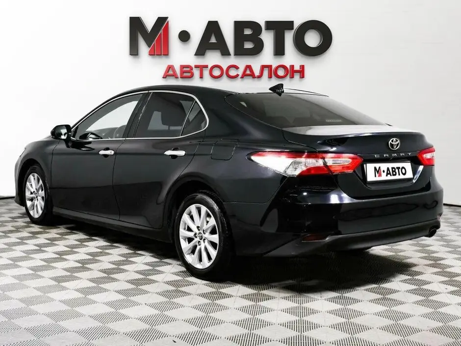 Toyota Camry, 2019 г.