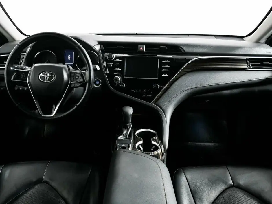 Toyota Camry, 2019 г.
