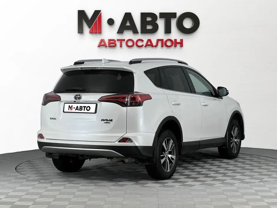 Toyota RAV4, 2019 г.