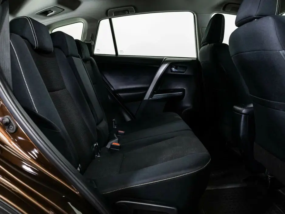 Toyota RAV4, 2017 г.