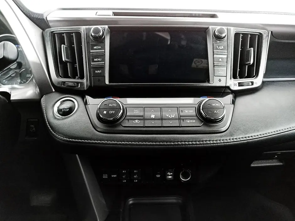 Toyota RAV4, 2018 г.