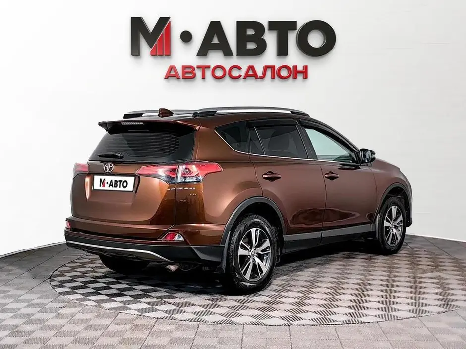 Toyota RAV4, 2017 г.