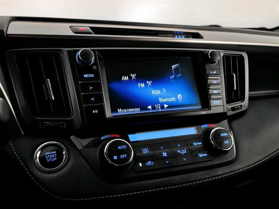 Toyota RAV4, 2017 г.