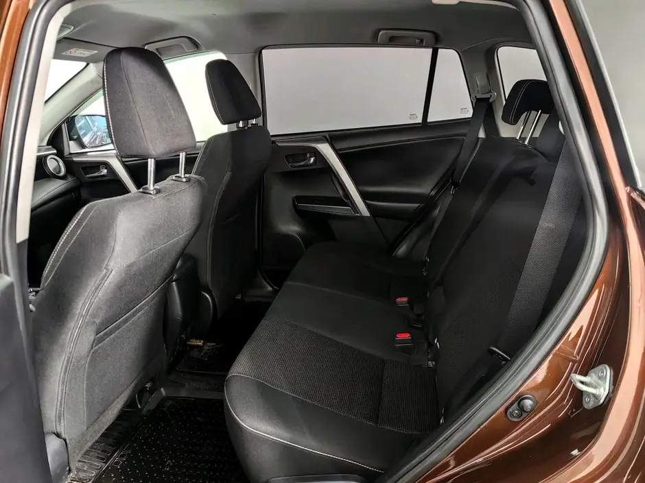 Toyota RAV4, 2017 г.