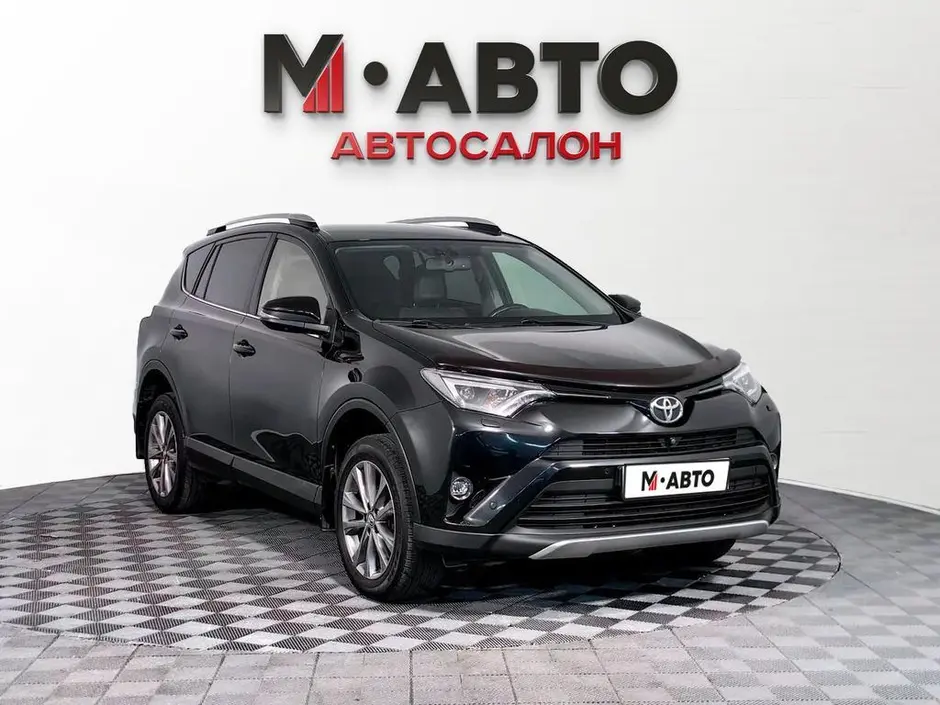 Toyota RAV4, 2015 г.