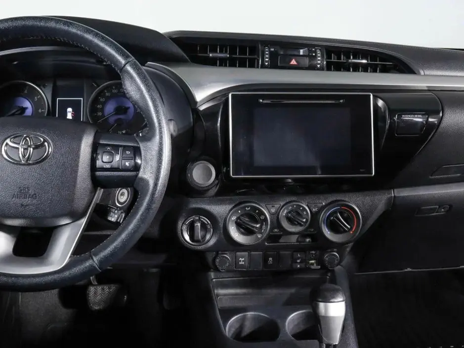 Toyota Hilux, 2015 г.