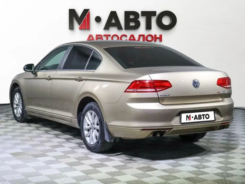 Volkswagen Passat, 2015 г.