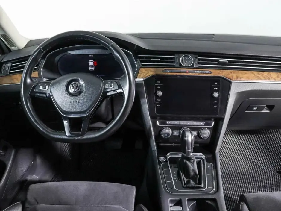 Volkswagen Passat, 2018 г.