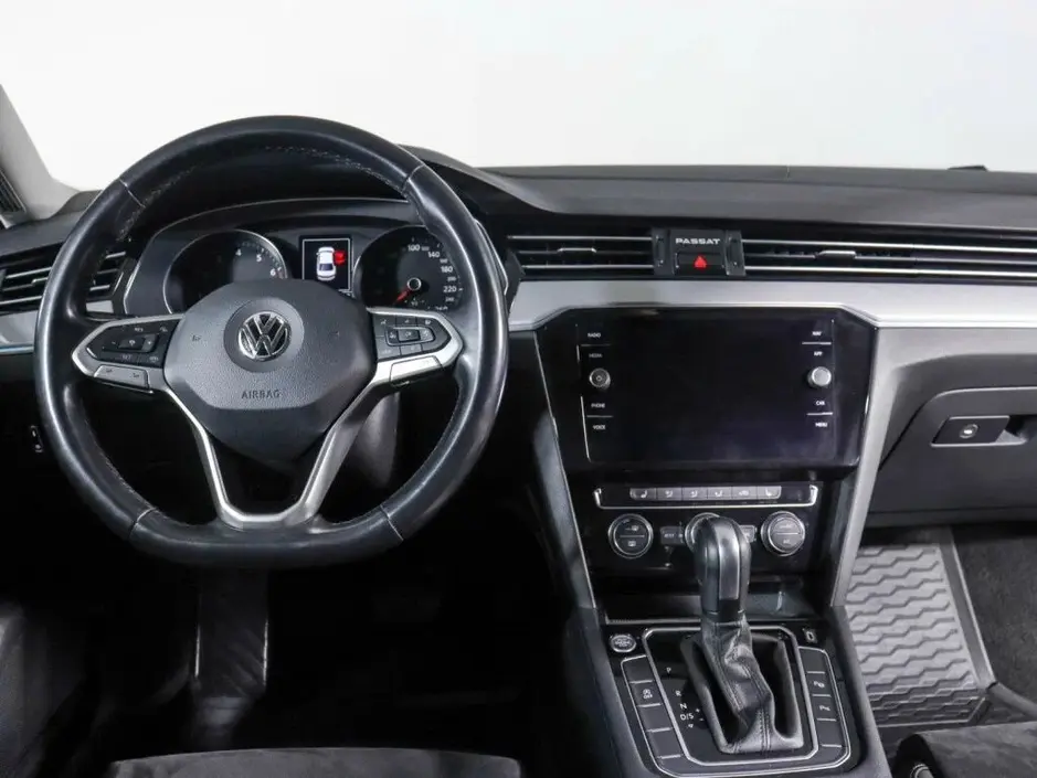 Volkswagen Passat, 2020 г.