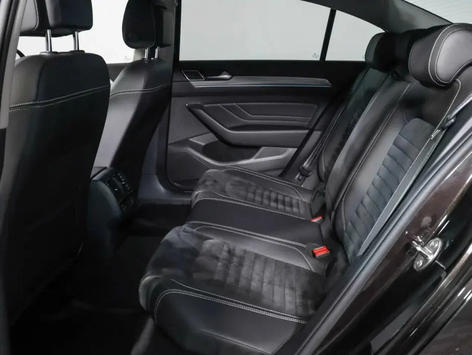 Volkswagen Passat, 2020 г.