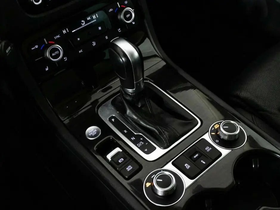 Volkswagen Touareg, 2016 г.