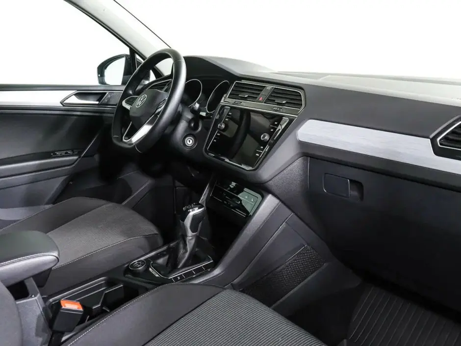 Volkswagen Tiguan, 2021 г.