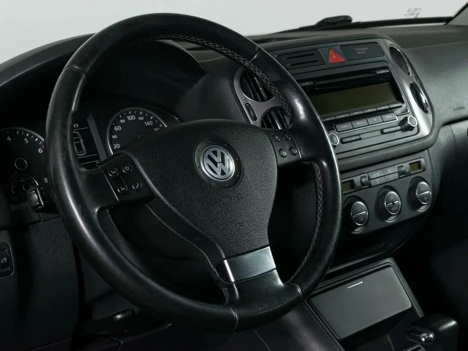 Volkswagen Tiguan, 2010 г.