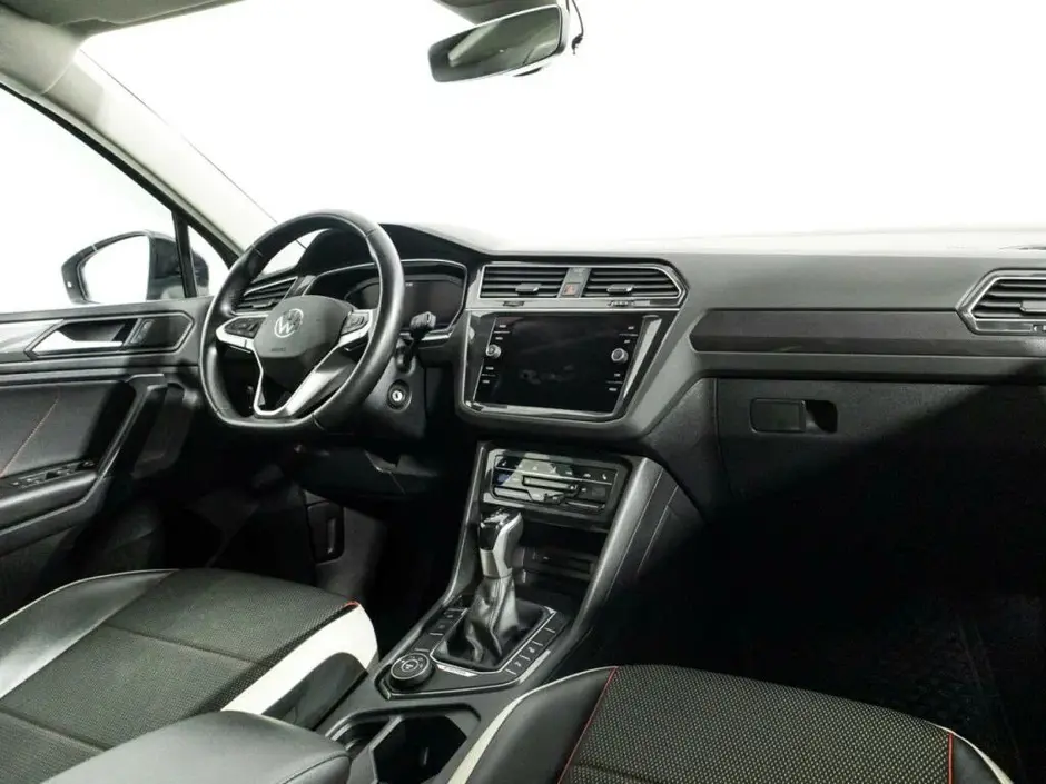 Volkswagen Tiguan, 2020 г.