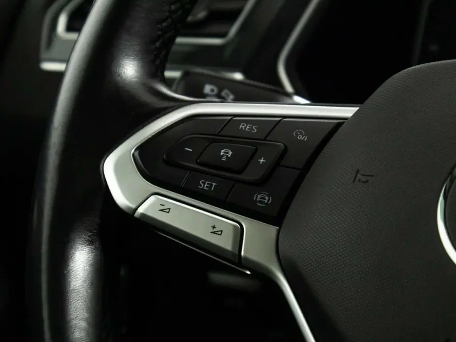 Volkswagen Tiguan, 2020 г.