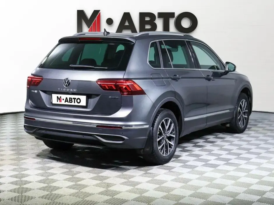 Volkswagen Tiguan, 2020 г.