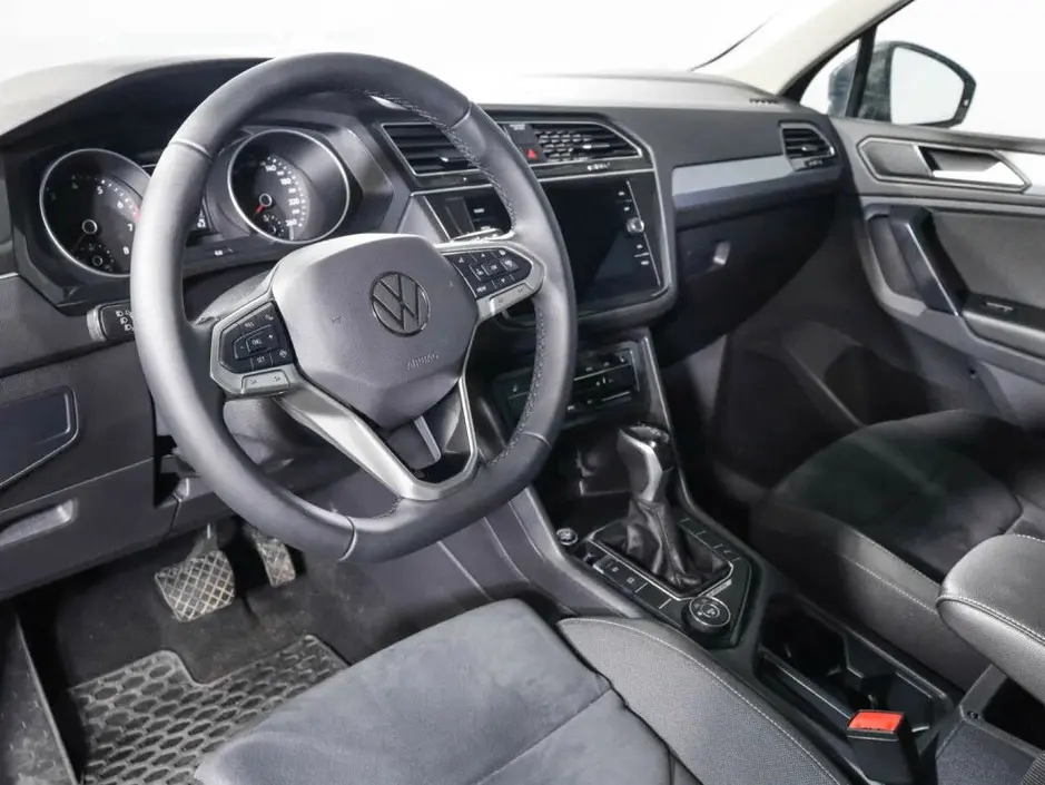 Volkswagen Tiguan, 2020 г.