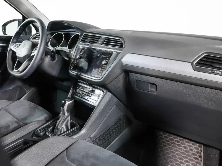 Volkswagen Tiguan, 2020 г.