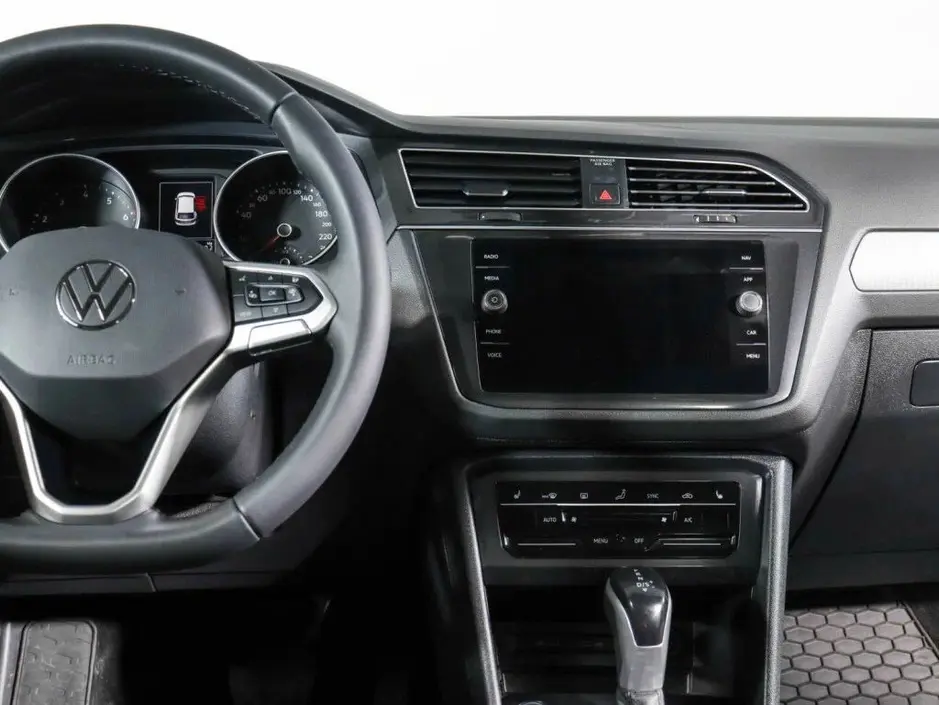 Volkswagen Tiguan, 2020 г.