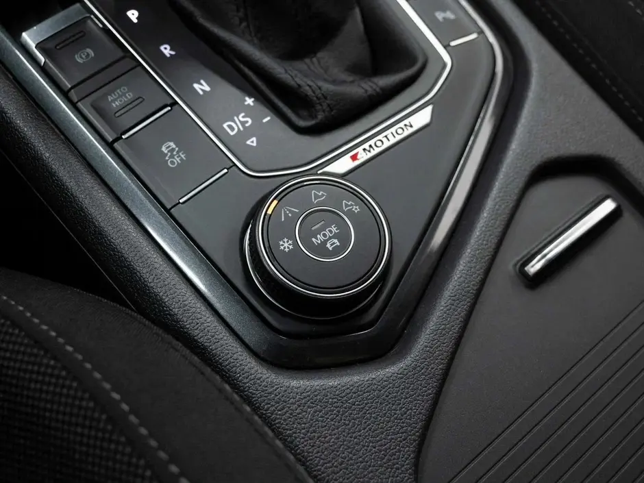 Volkswagen Tiguan, 2020 г.