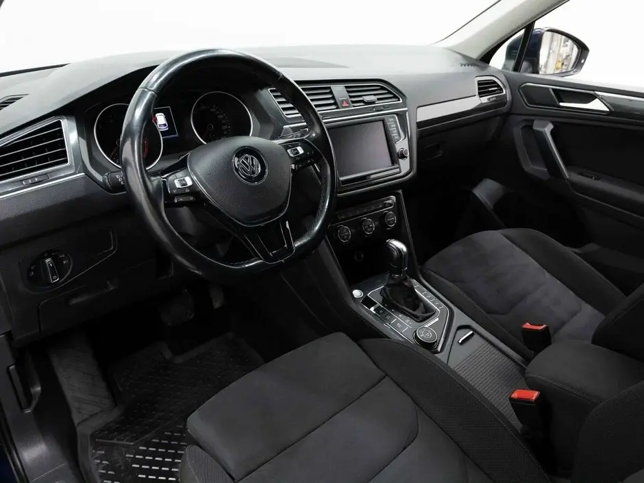 Volkswagen Tiguan, 2020 г.