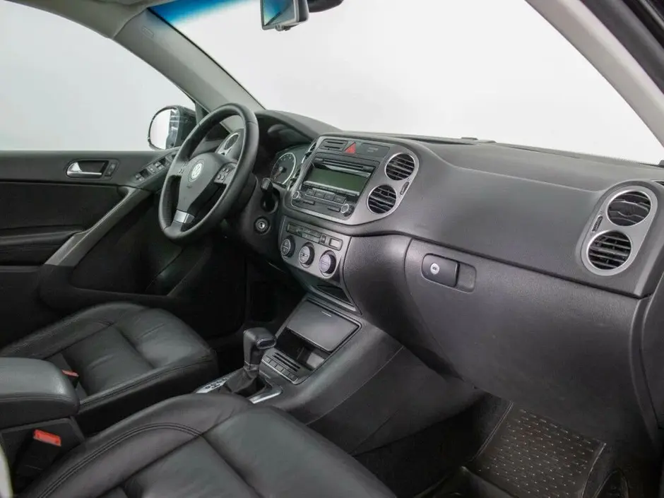 Volkswagen Tiguan, 2010 г.